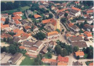 Fz875-08-Luftbild-v-NW-1991-k (1)