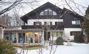 GM146-04-Ellmann-2006-k